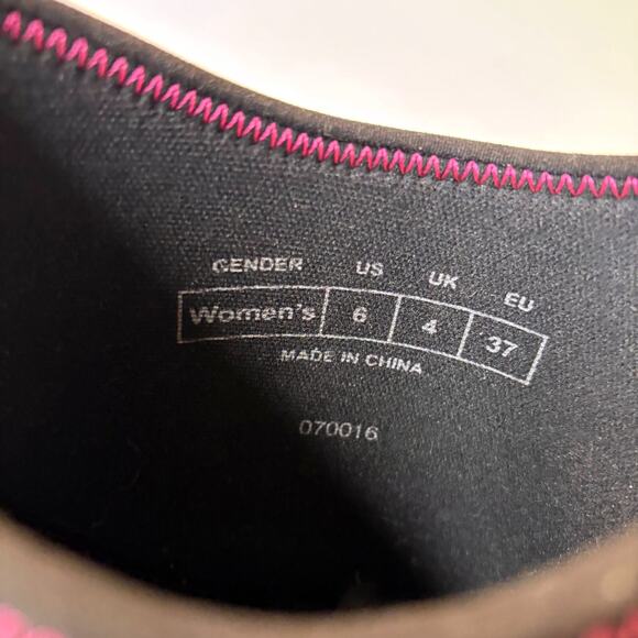 Muck Hale Women's 100% Waterproof Black & Hot Pink Rubber Boots US Size 6 - Picture 9 of 9